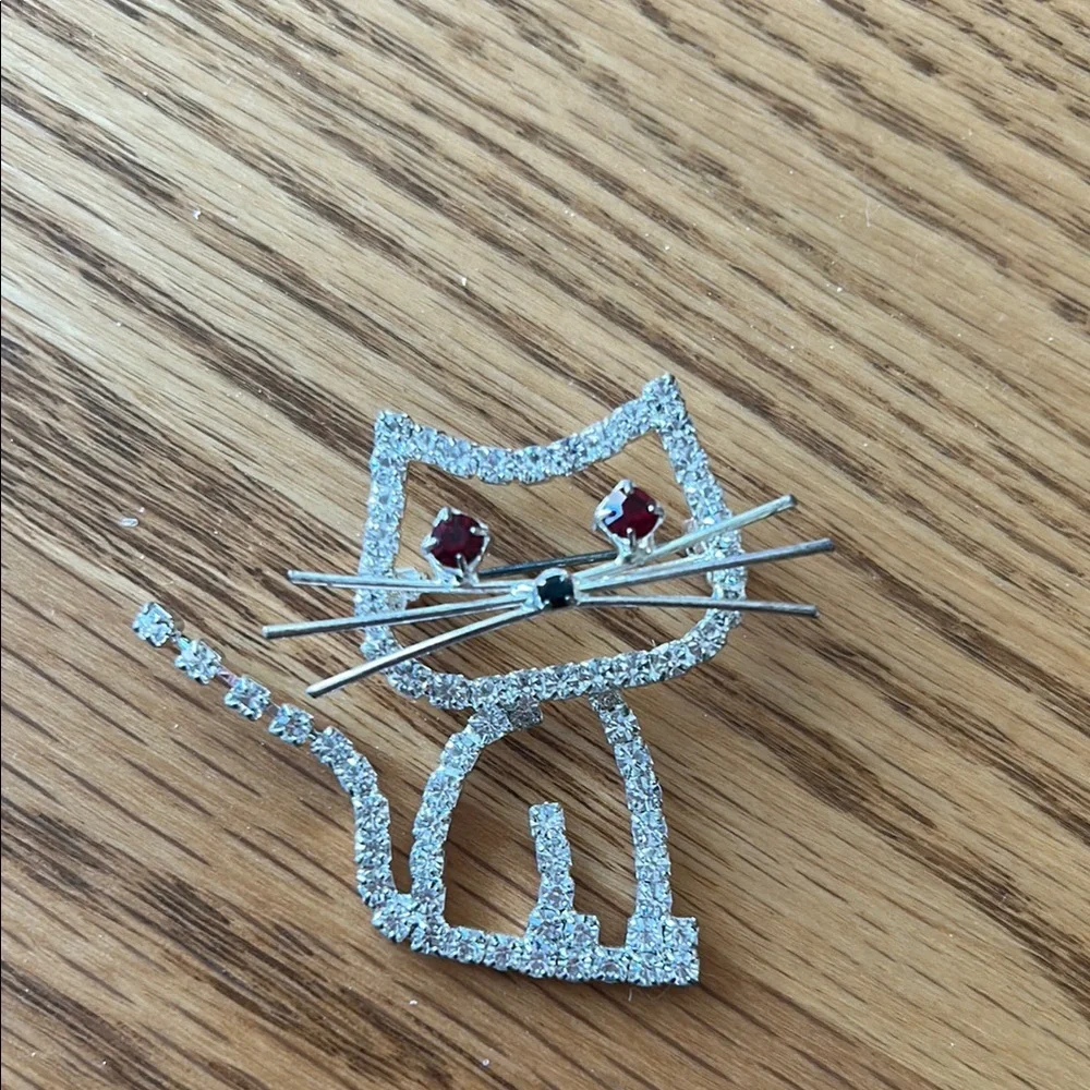 Cat Rhinestone Brooch - Picture 2 of 10
